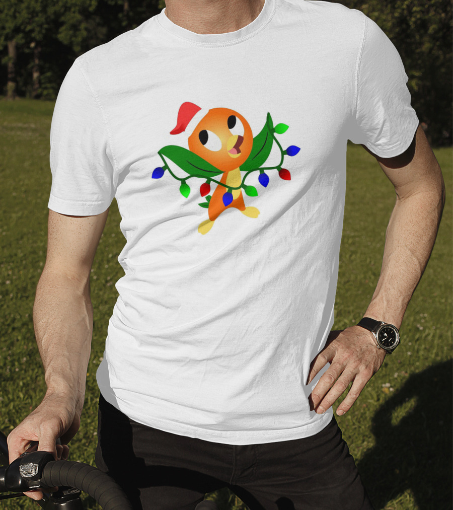 Think Christmas Thoughts Orange Bird With Santa Hat And Festive Lights T-Shirt