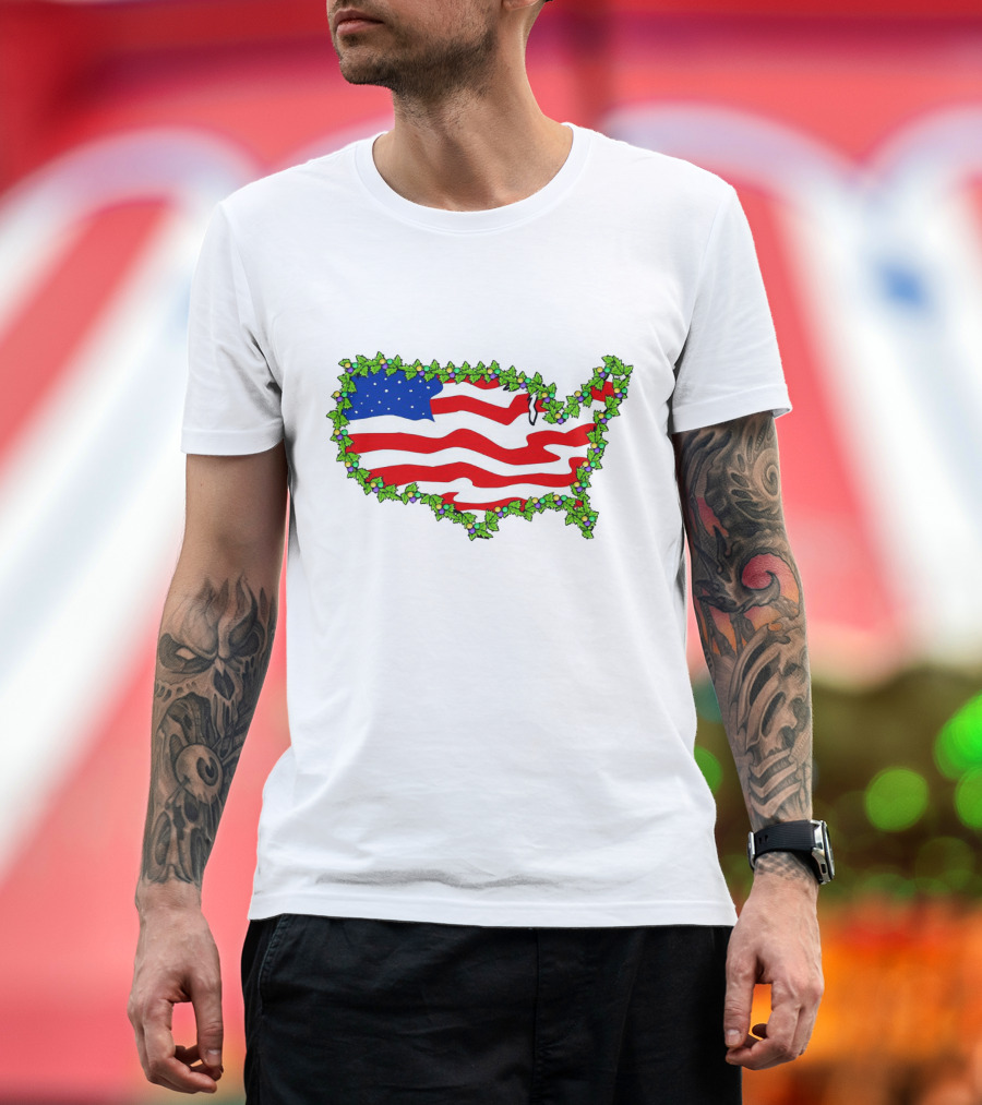 United States Map with Flag and Christmas Holly Decoration T-Shirt