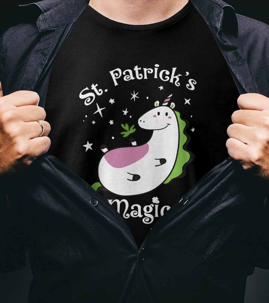 St. Patrick's Is Magical Shamrock Unicorn With Stars And Green Mane T-Shirt