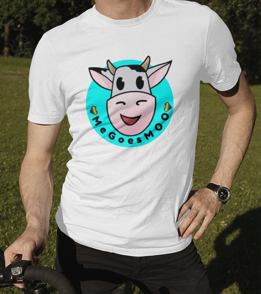 MeGoesMOO Cute Cow Face With Rainbow Hearts T-Shirt