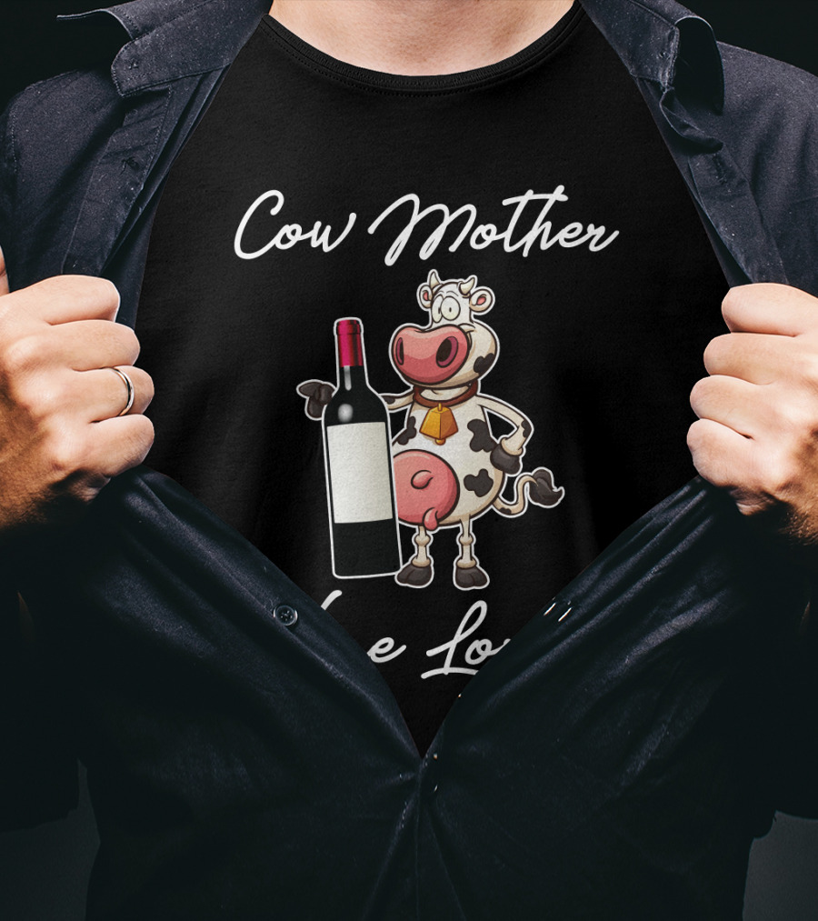 Cow Mother Wine Lover Funny Cow With Wine Bottle T-Shirt