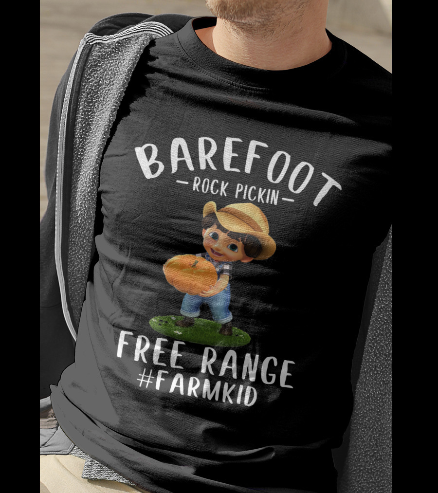 Barefoot Rock Pickin Free Range #FarmKid Pumpkin Patch Scene T-Shirt