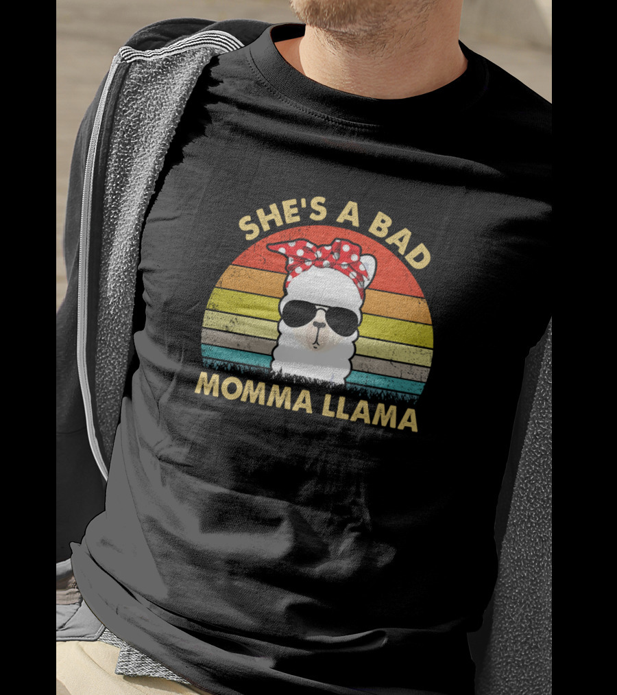 She's A Bad Momma Llama Retro Vintage Sunglasses Bandana T-Shirt