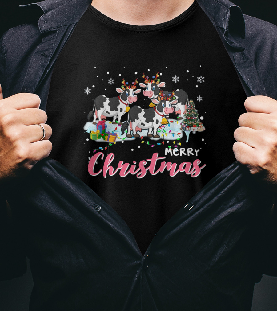Merry Christmas Cows With Snowflakes, Gifts, And Tree T-Shirt