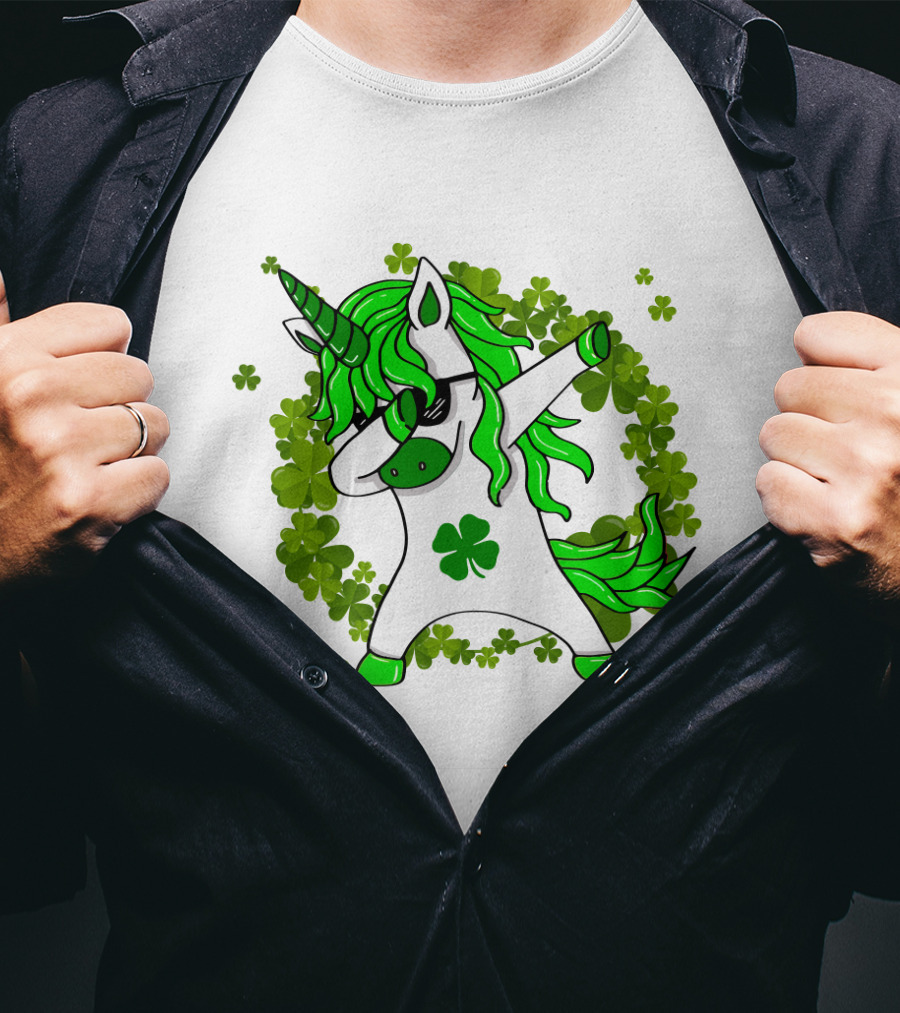 St. Patrick's Day Clover Unicorn Dabbing With Shamrock Mane Surrounded By Green Clovers T-Shirt