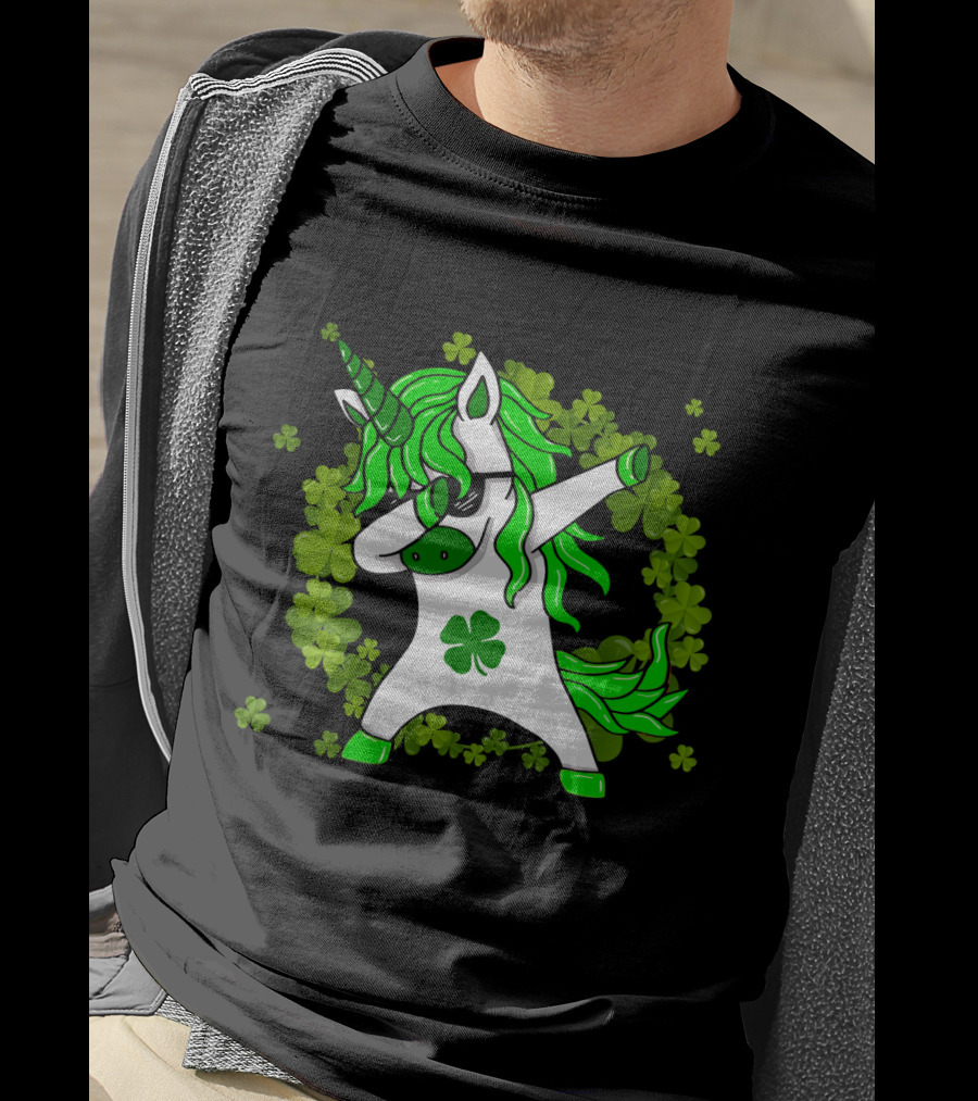 St Patricks Day Shamrock Unicorn Dabbing T-Shirt
