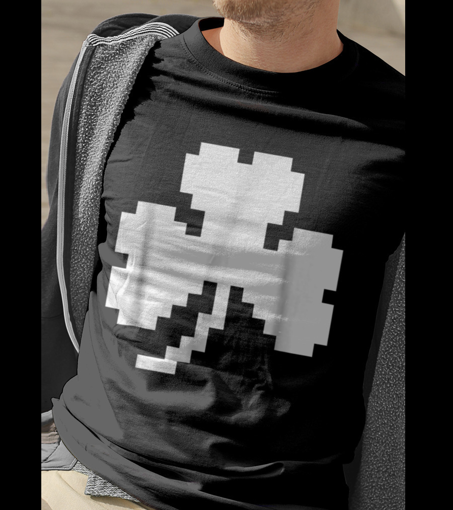 Clover Pixel Irish Shamrock Retro Gaming T-Shirt