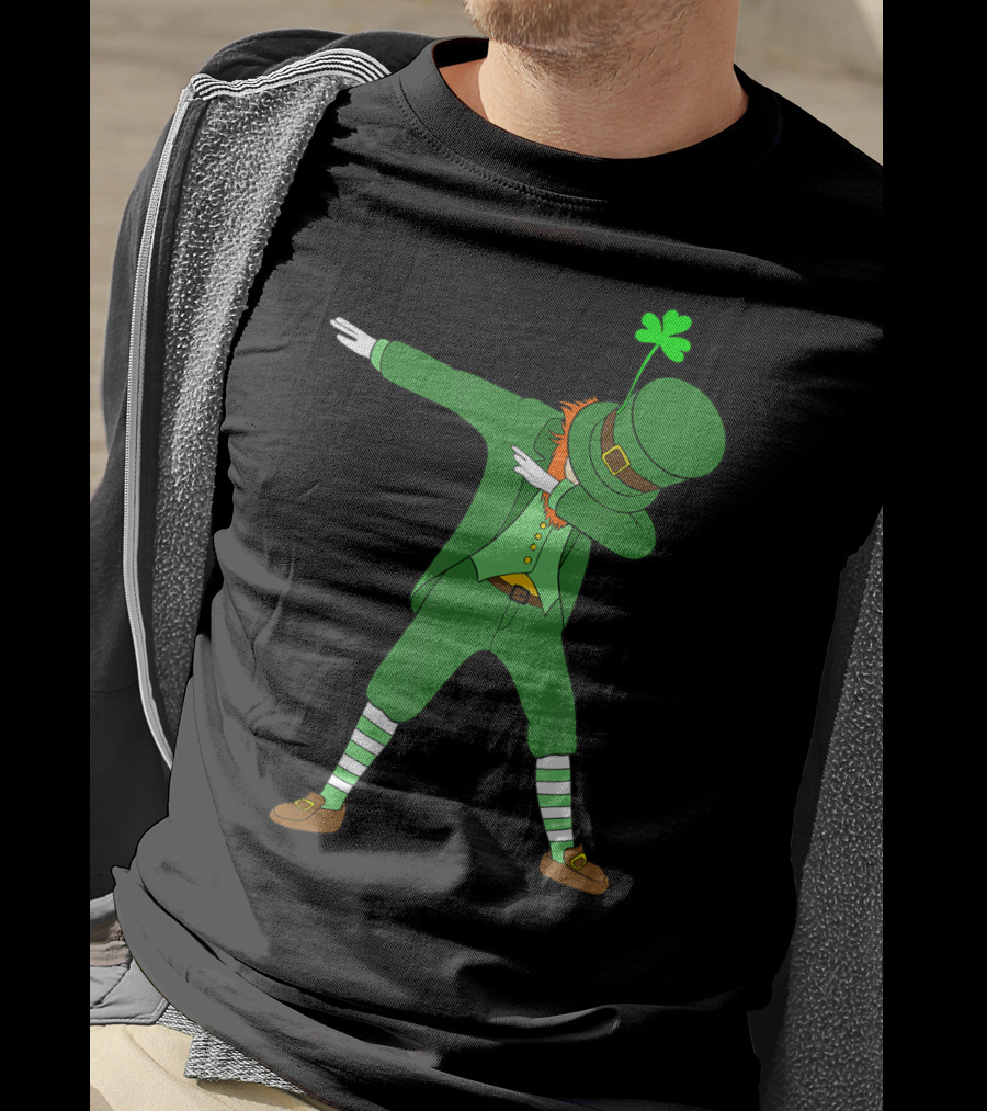 Dabbing Leprechaun St Patricks Day Boys Dab Shamrock Hat T-Shirt