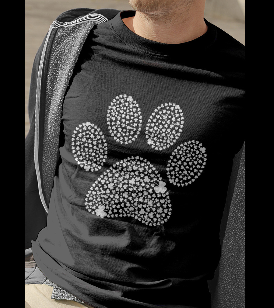 Dog Paw Shamrock Pattern For St Patricks Day T-Shirt