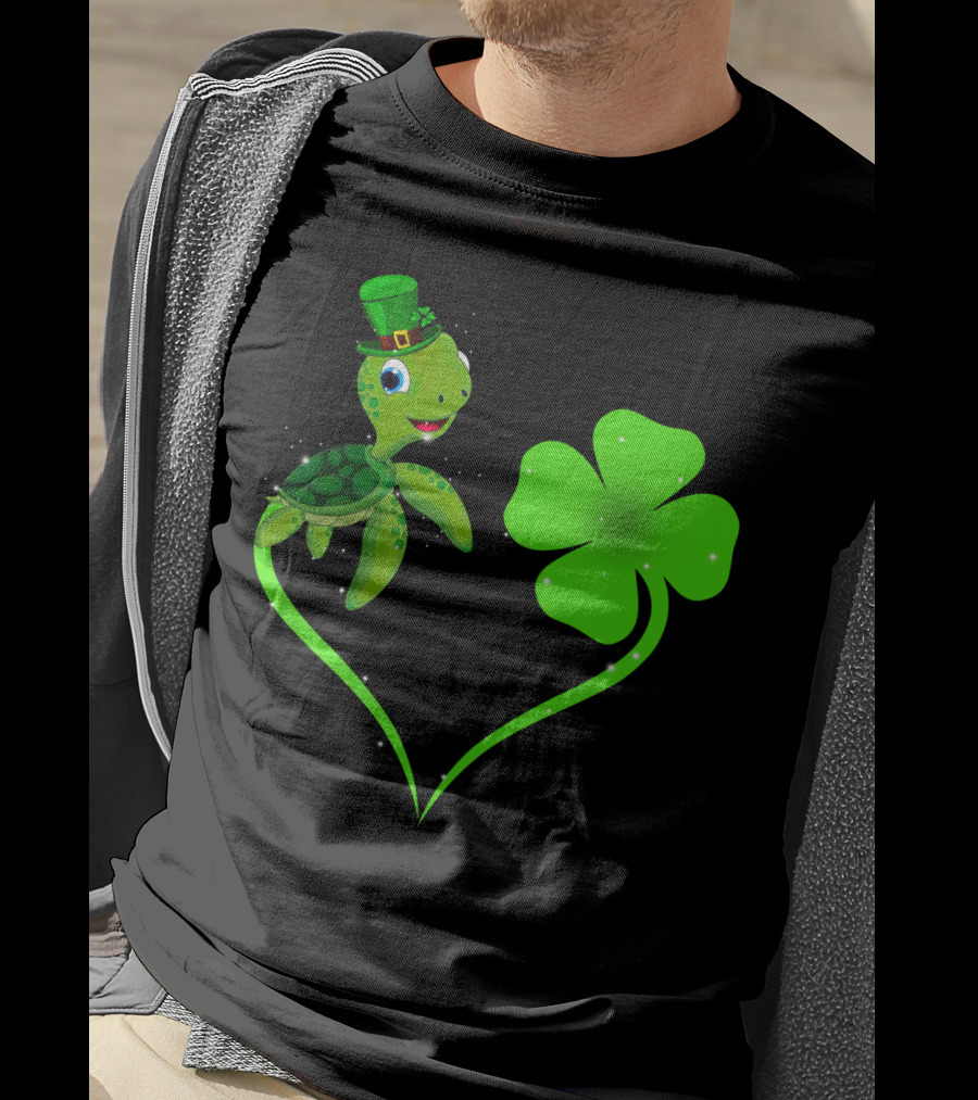 Turtles Green Clover Shamrocks Love T-Shirt