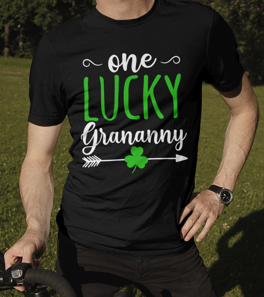 One Lucky Grananny Shamrock Arrow T-Shirt