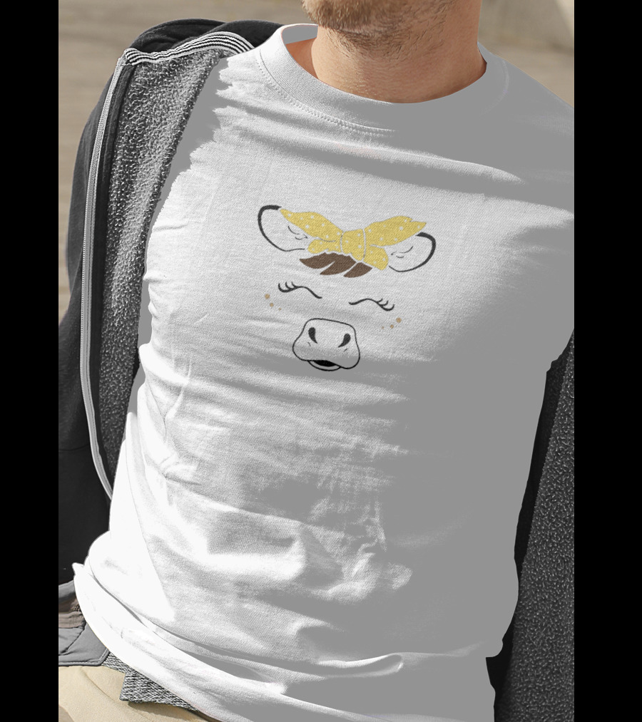 Cows With Yellow Polka Dot Bow Cute Face T-Shirt