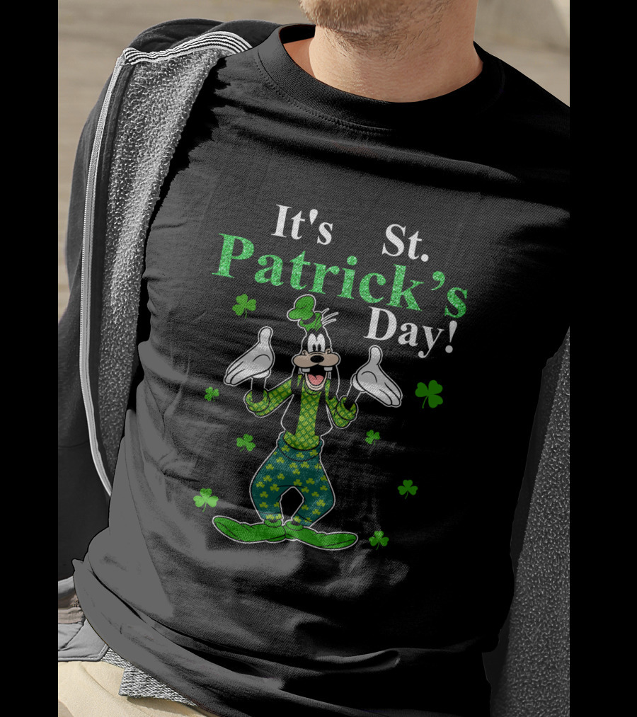 Goofy It's St Patrick's Day With Shamrocks And Bowtie Fun T-Shirt