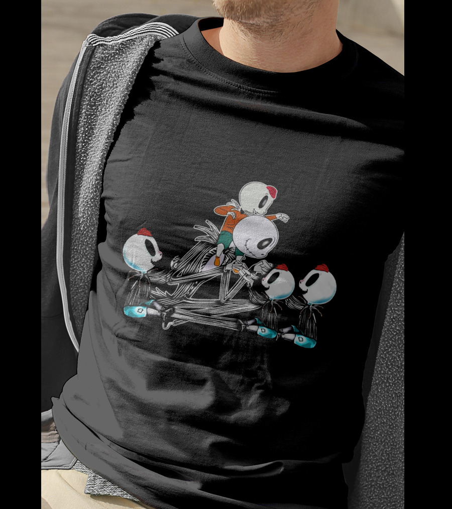 Jack And 4 Boys Parody Featuring Ducklings And Skulls T-Shirt