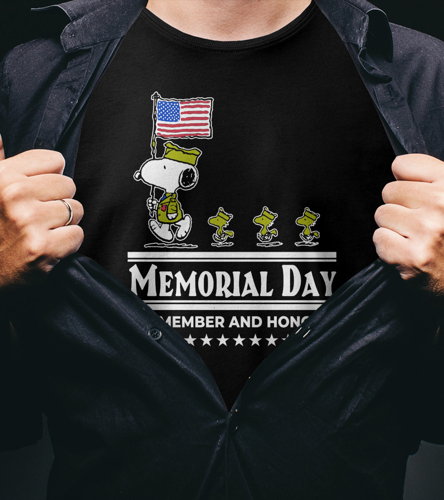 Snoopy Woodstock American Flag Memorial Day Remember And Honor T-Shirt