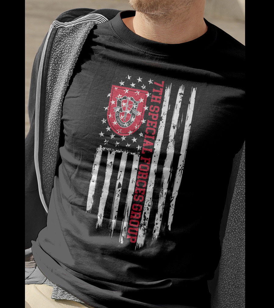 7th Special Forces Group American Flag Badge Emblem T-Shirt