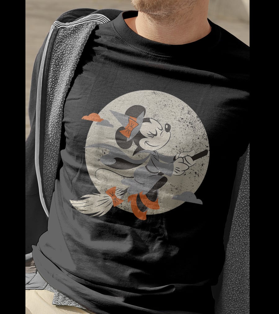 Minnie Mouse Disney Witch Flying On Broomstick Halloween Moon Scene T-Shirt