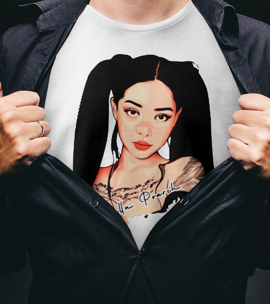 Bella_Poarch T-Shirt