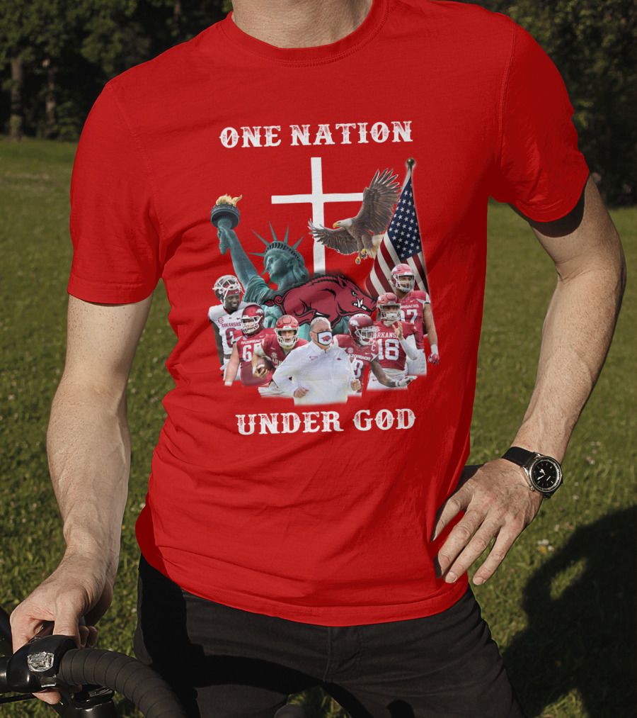 ONE NATION UNDER GOD Arkansas Razorbacks Football Liberty Statue Eagle Flag T-Shirt