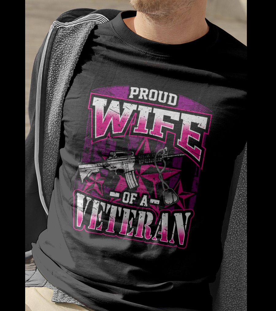 Proud Wife Of A Veteran Military Wife Rifle And Dog Tags Stars Background T-Shirt
