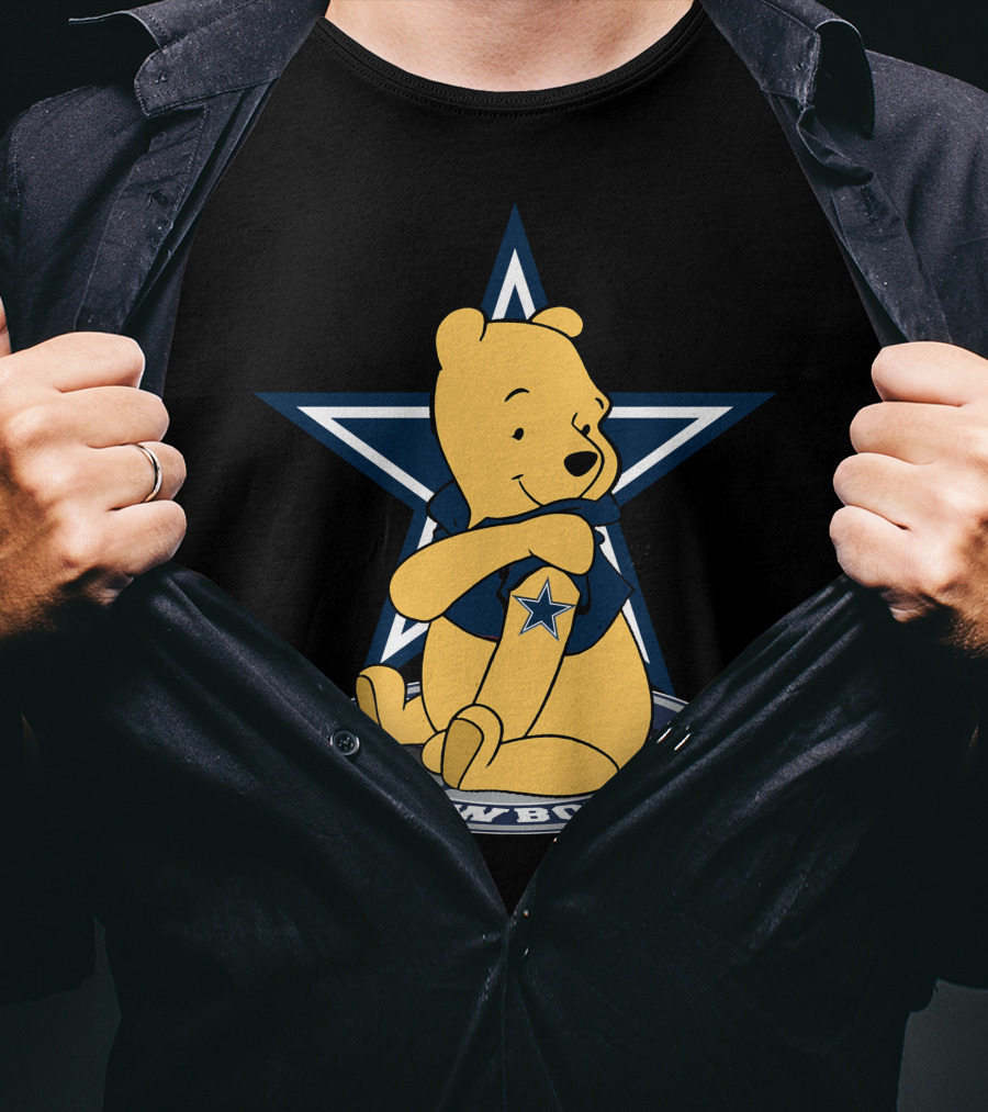Pooh Sitting On Dallas Cowboys Star T-Shirt