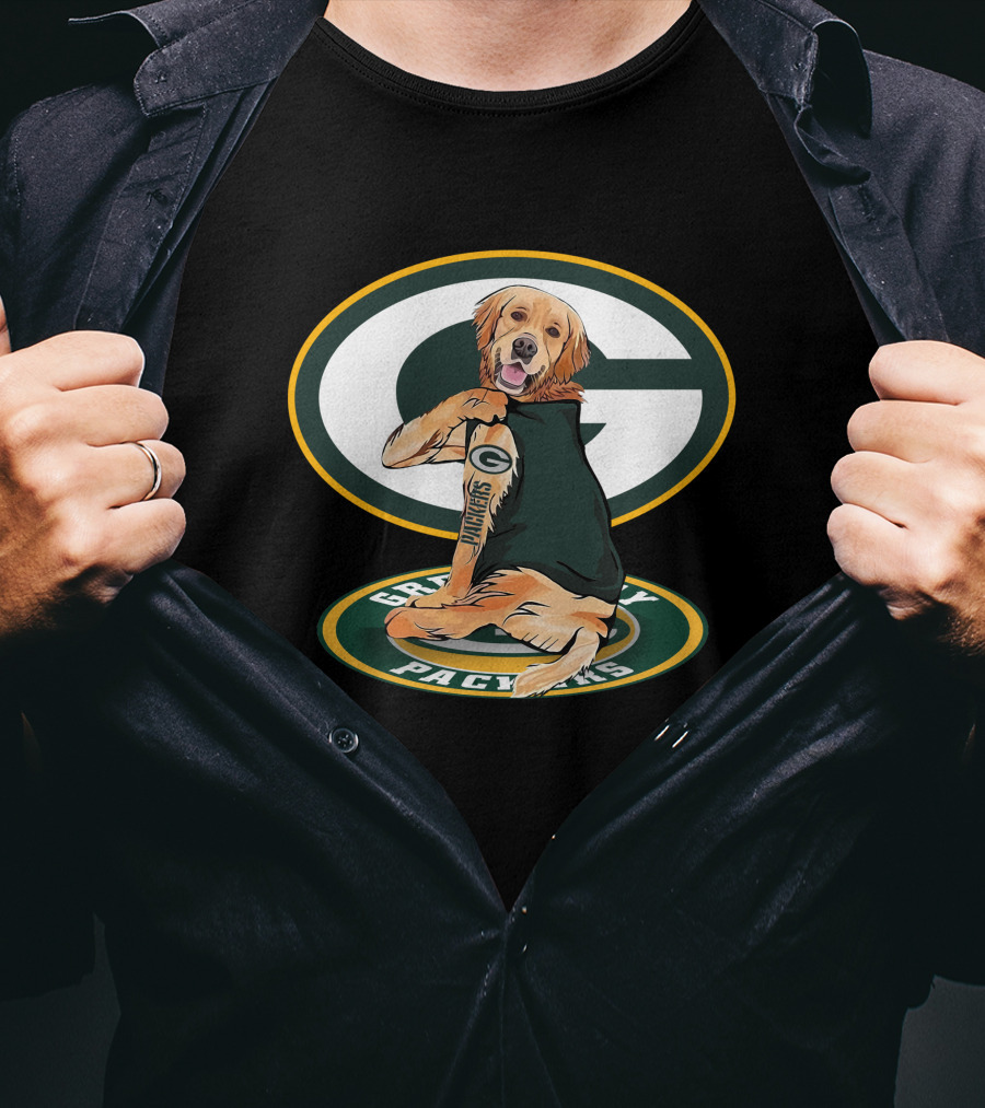 Golden Retriever Wearing Green Bay Packers Jersey T-Shirt