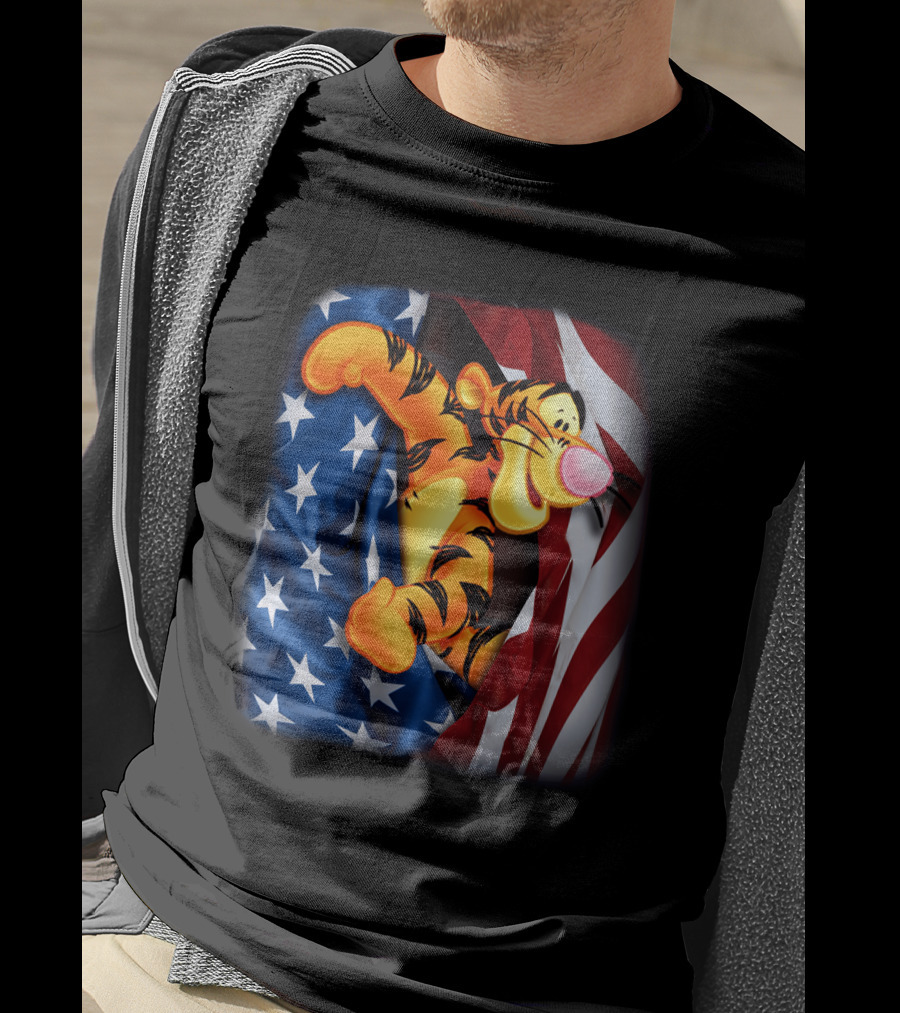 Tigger Celebrating Independence Day With American Flag T-Shirt