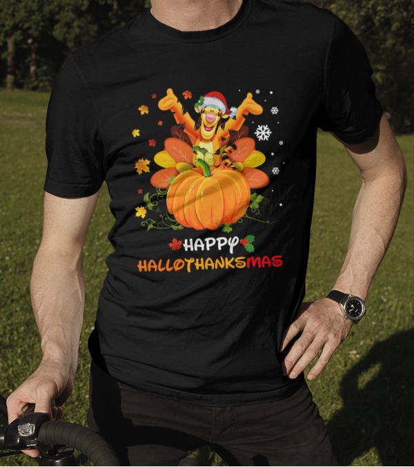 Happy Hallothankmas Tigger Santa Pumpkin Snowflakes Leaves T-Shirt