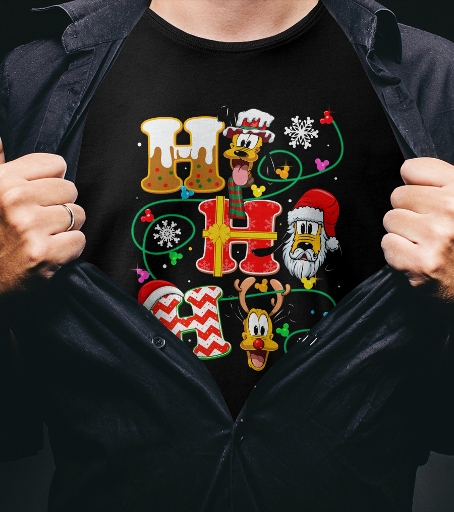 PLU HHH Christmas Goofy Dog With Santa Hats And Snowflakes T-Shirt