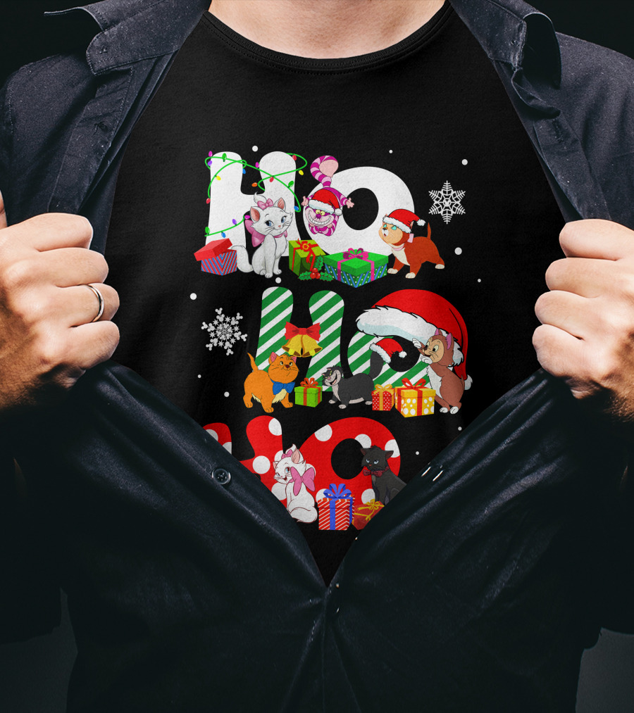 Disney Hohoho Christmas Cats Snowflakes Presents T-Shirt