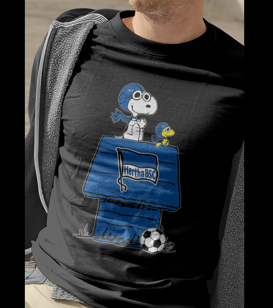 Hertha BSC Snoopy And Woodstock Doghouse Soccer T-Shirt