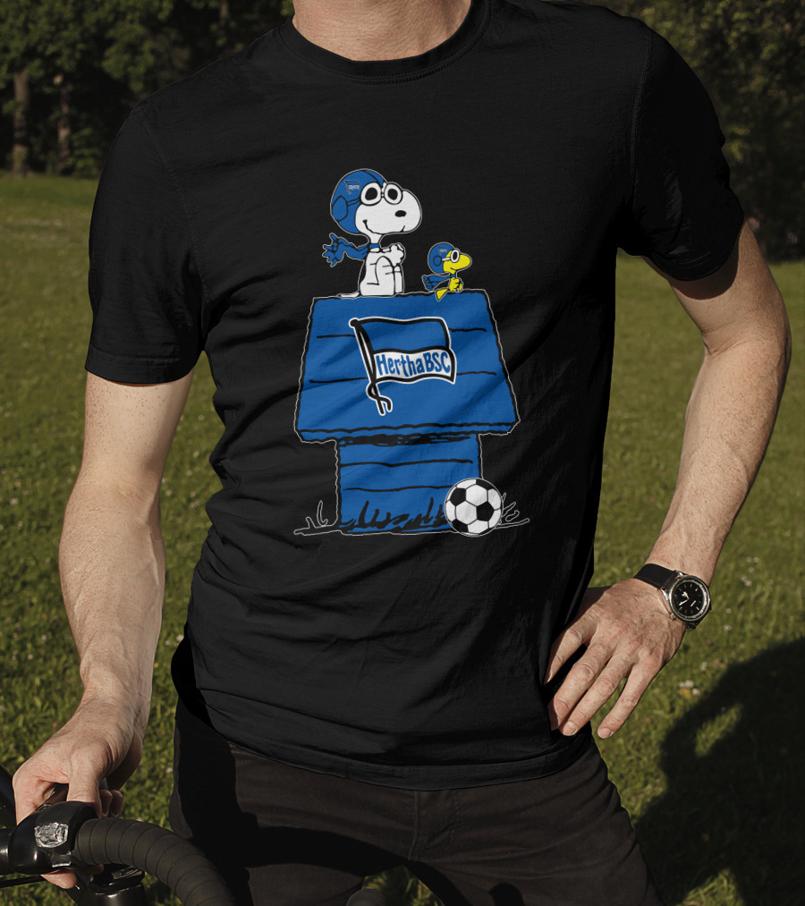Hertha BSC Snoopy And Woodstock Doghouse Soccer T-Shirt