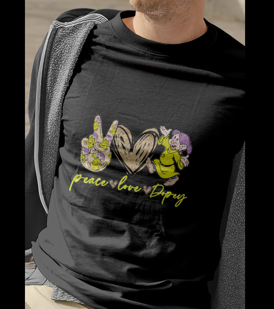 Peace Love Dopey Disney 7 Dwarfs Classic Character Fun T-Shirt