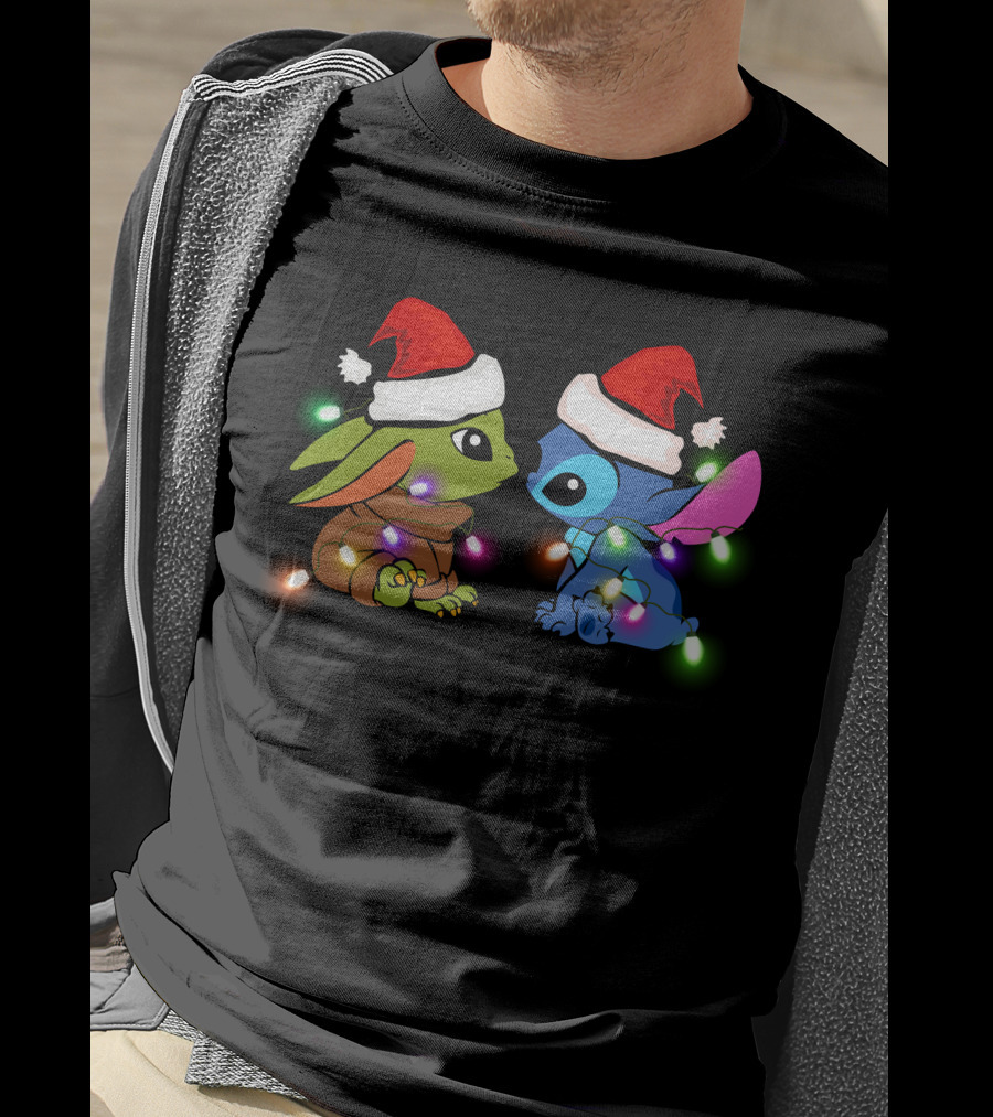 ST&BYD Kiss Christmas Lights Creature Pair Santa Hats T-Shirt