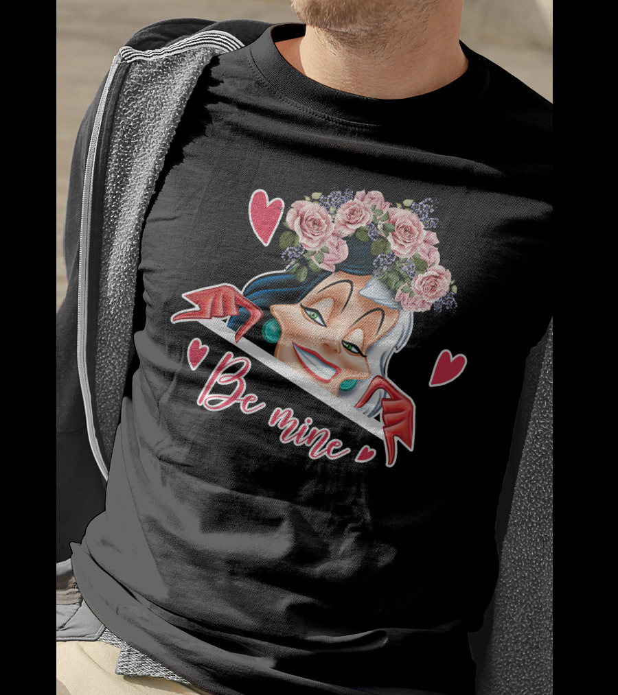 Cruella Be Mine Roses Hearts T-Shirt