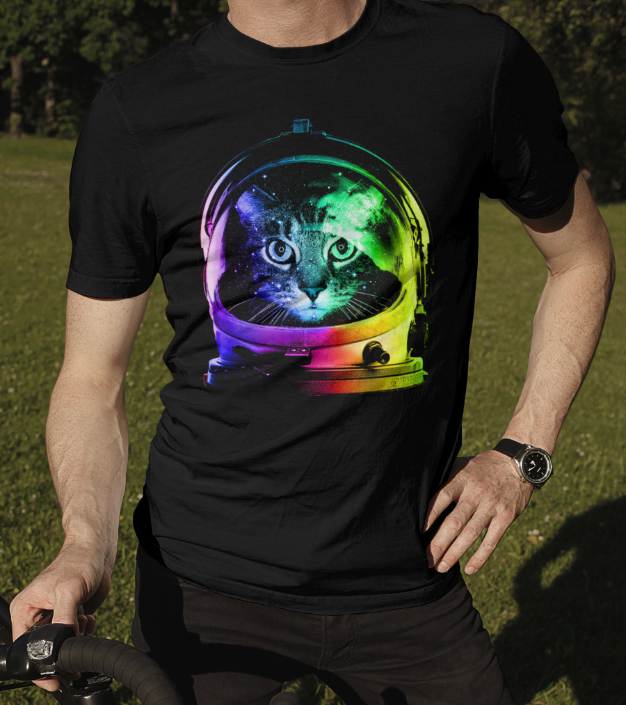 Astronaut Cat Classic Funny Cat In Space Helmet With Rainbow Glow T-Shirt