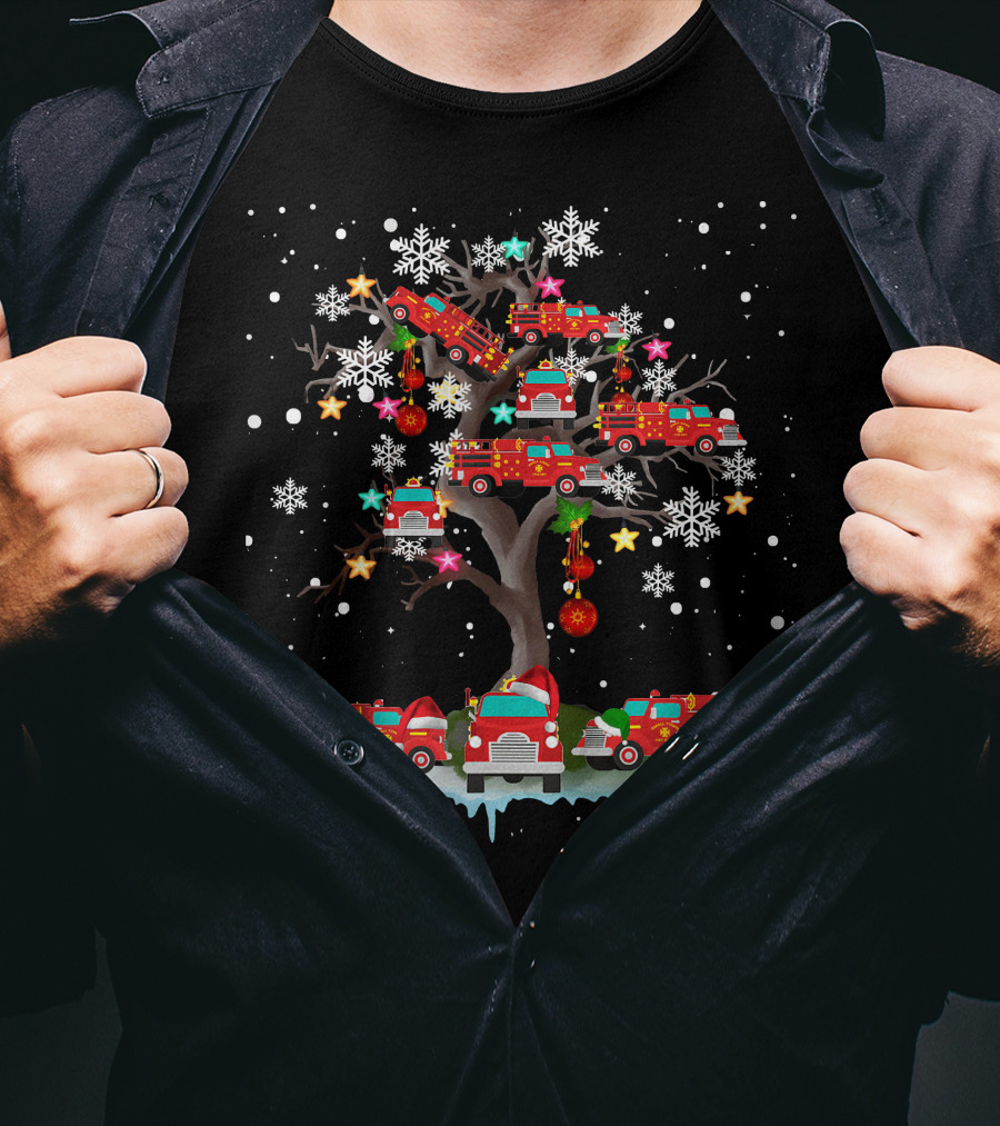 Christmas Fire Truck On Tree With Santa Firefighter Lover Snowflakes And Ornaments T-Shirt