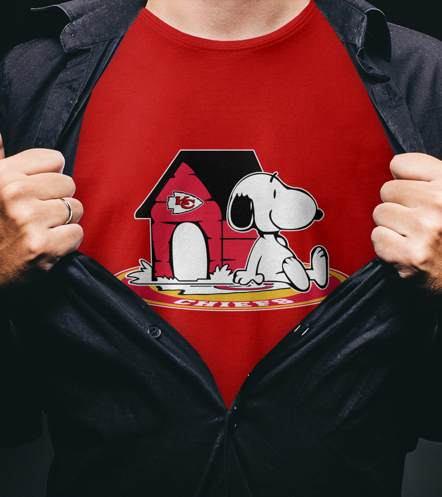 Kansas City Chiefs Snoopy Fan Now And Forever T-Shirt