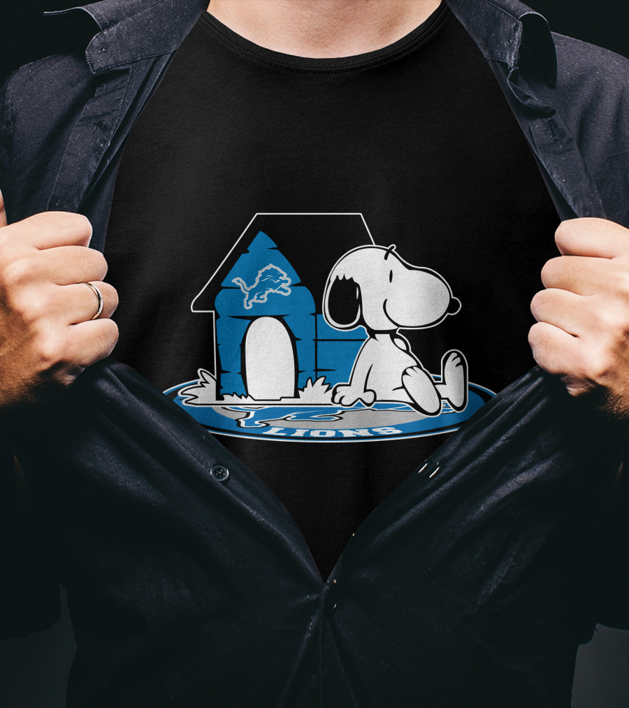 Detroit Lions Football Forever Snoopy Fan Art Peanuts T-Shirt