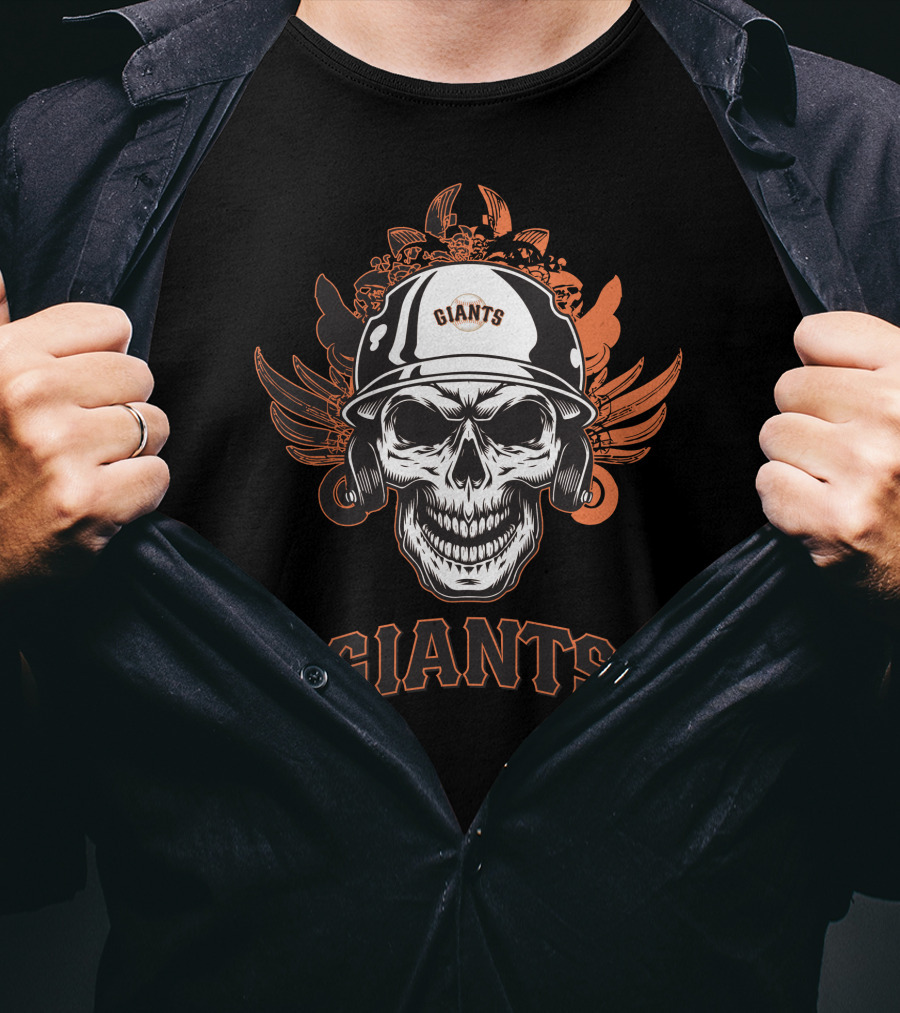 GIANTS Skull With Helmet And Wings T-Shirt