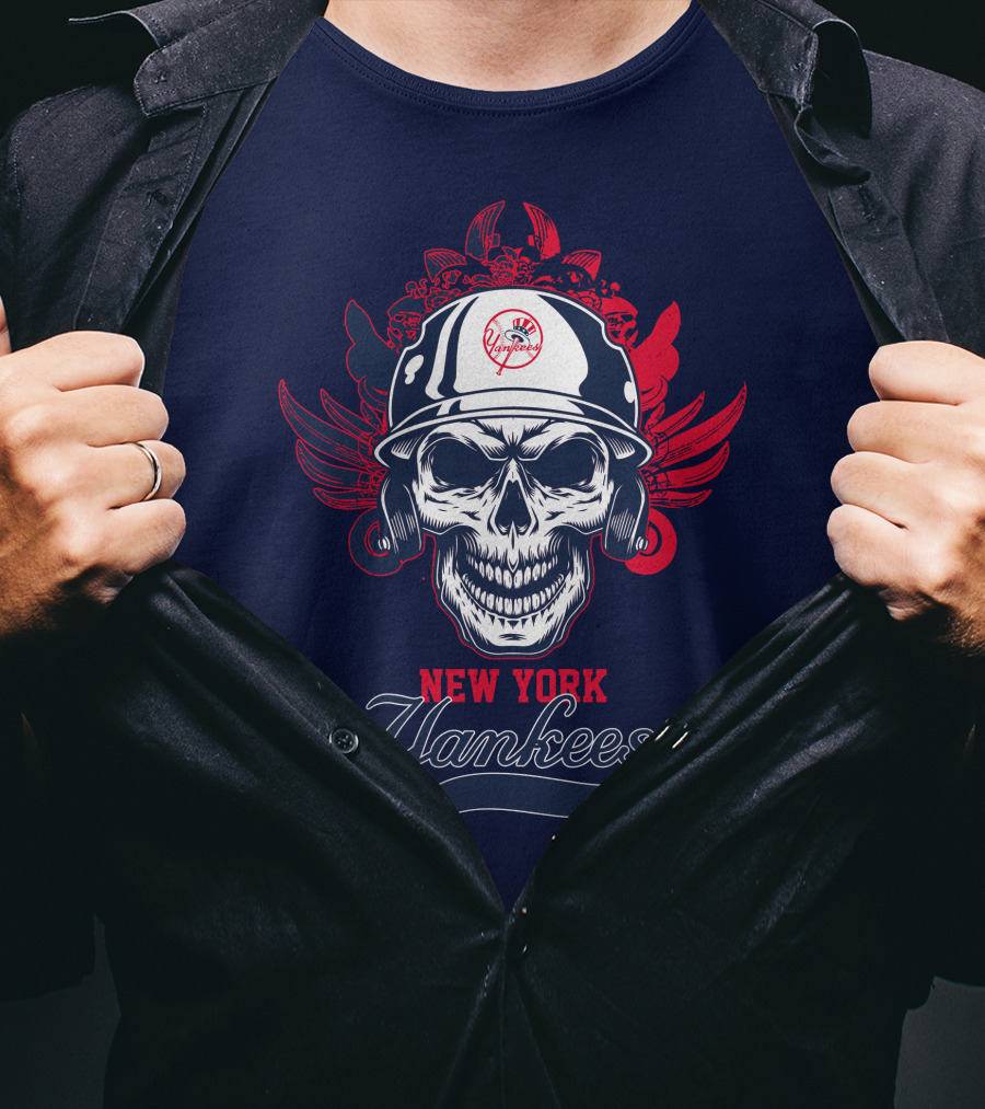 New York Yankees Skull Wings Helmet T-Shirt