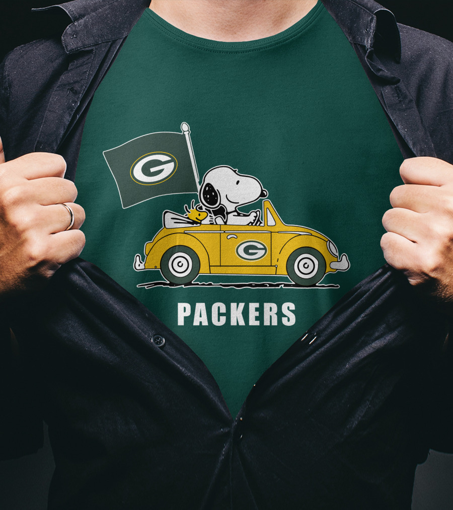 Green Bay Packers Snoopy Driving Car T-Shirt