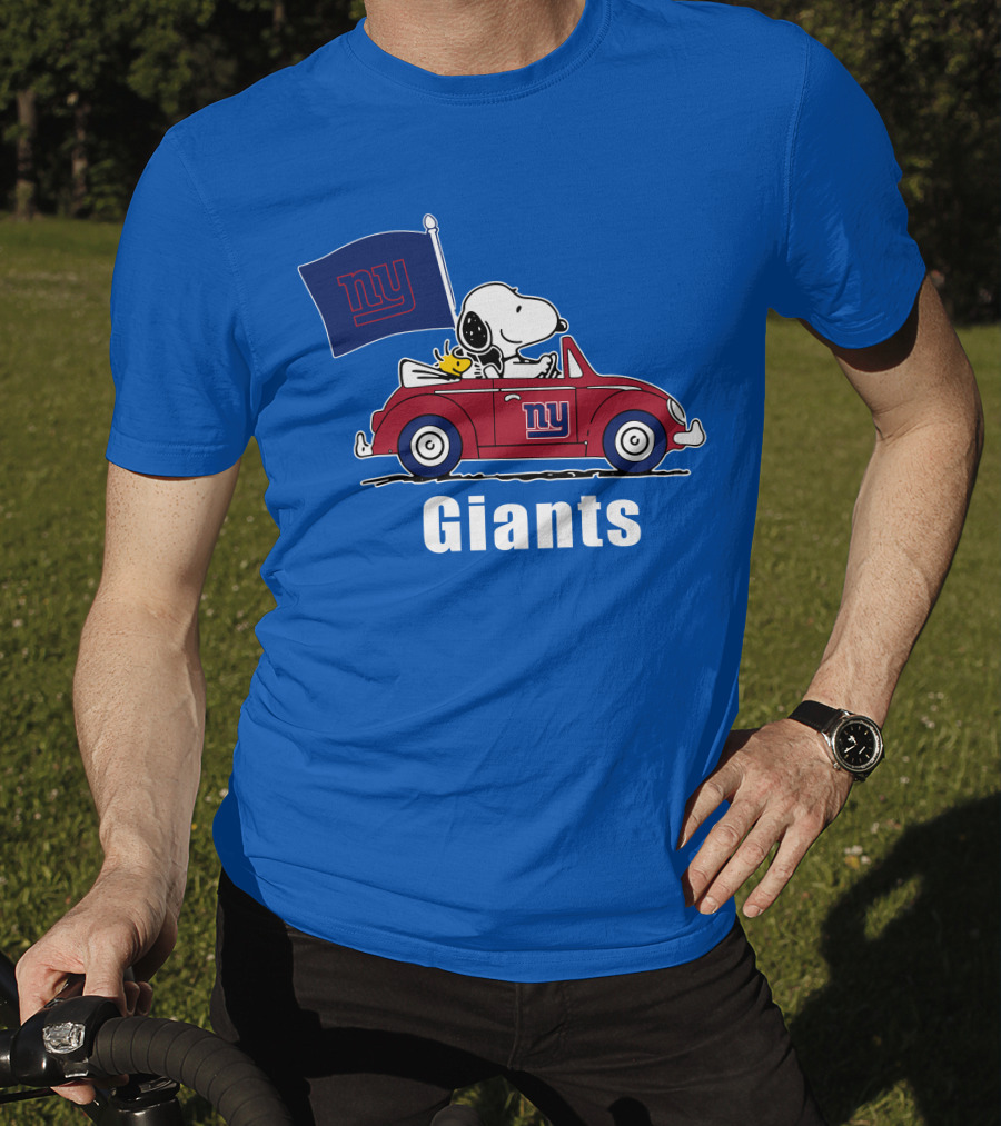 New York Giants Snoopy Driving With Woodstock And Flag T-Shirt