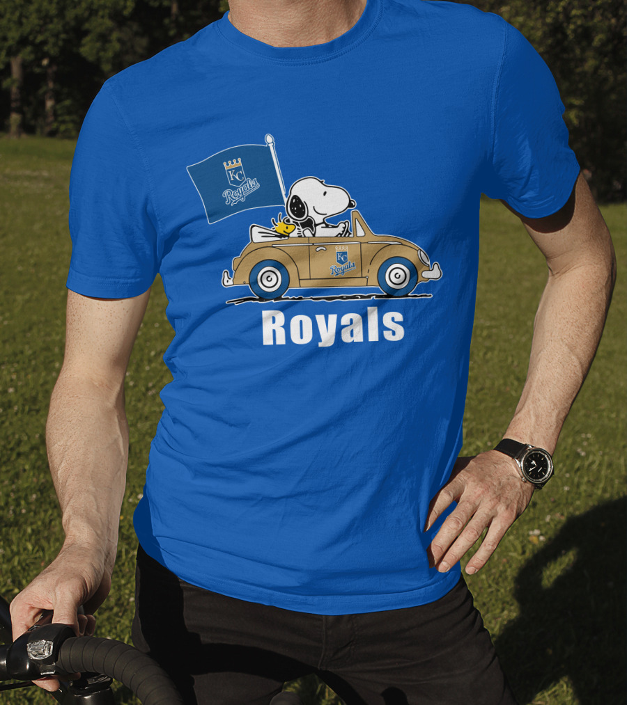 Royals Snoopy KC Royals Flag Peanuts Car T-Shirt