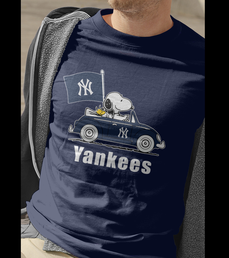 Yankees Snoopy Car New York Yankees Flag T-Shirt