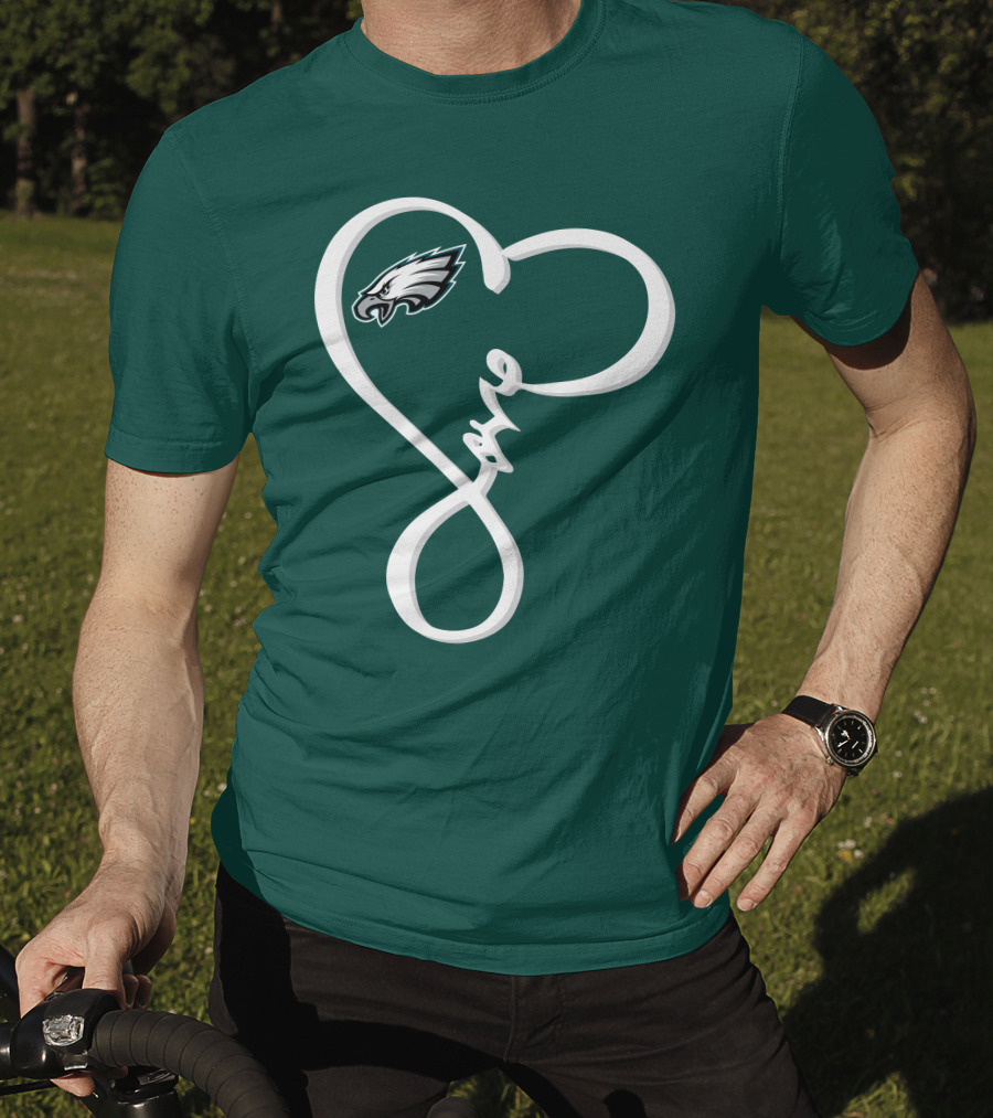 Philadelphia Eagles Love Heart T-Shirt