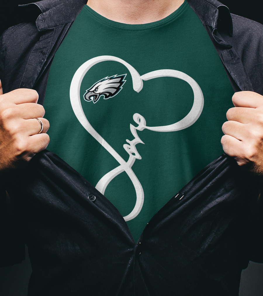 Philadelphia Eagles Love Heart T-Shirt