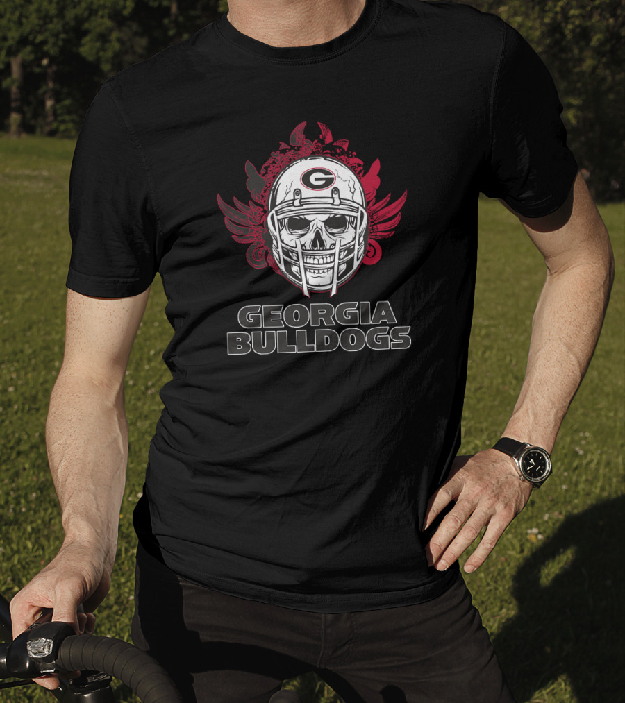 Georgia Bulldogs Skull Football Helmet With Red Wings T-Shirt