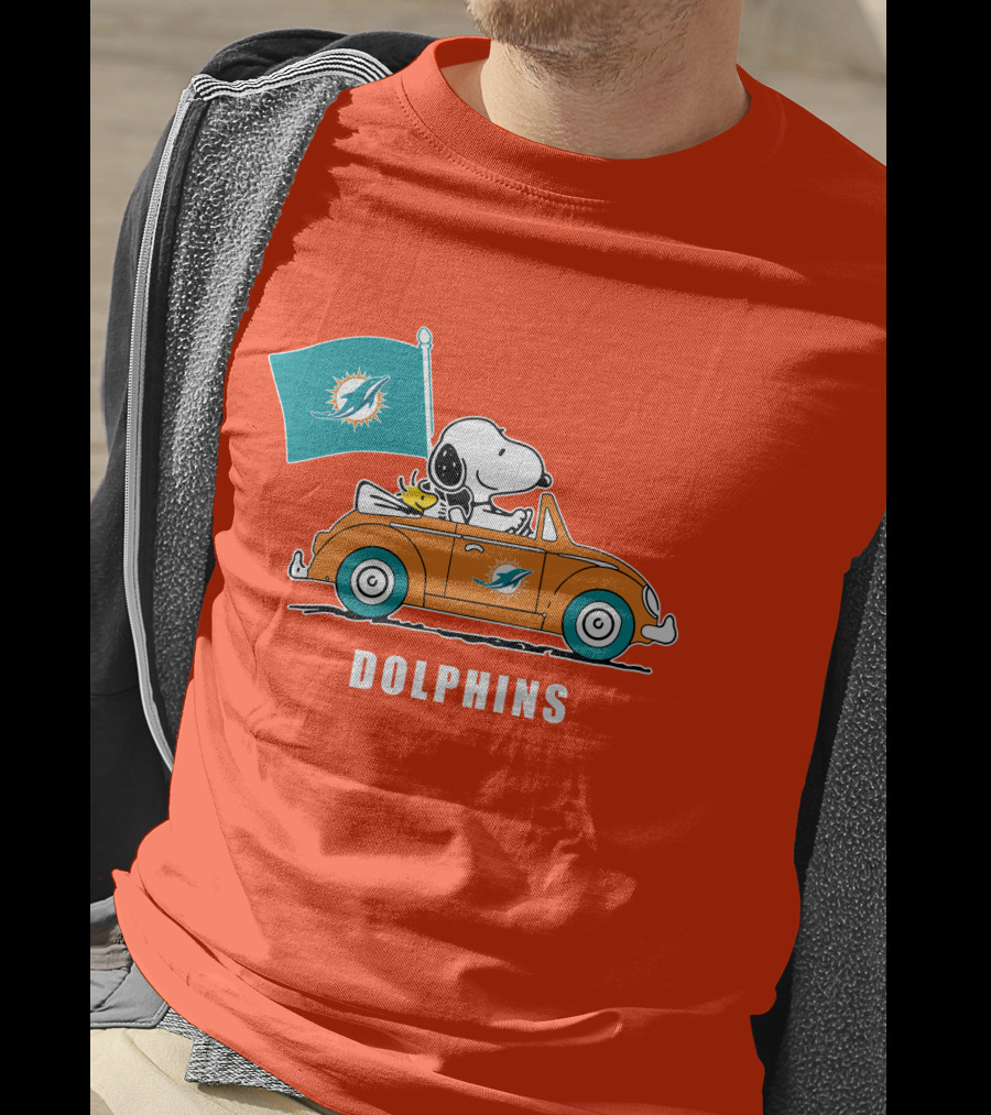 Miami Dolphins Snoopy Woodstock Driving Car Flag T-Shirt