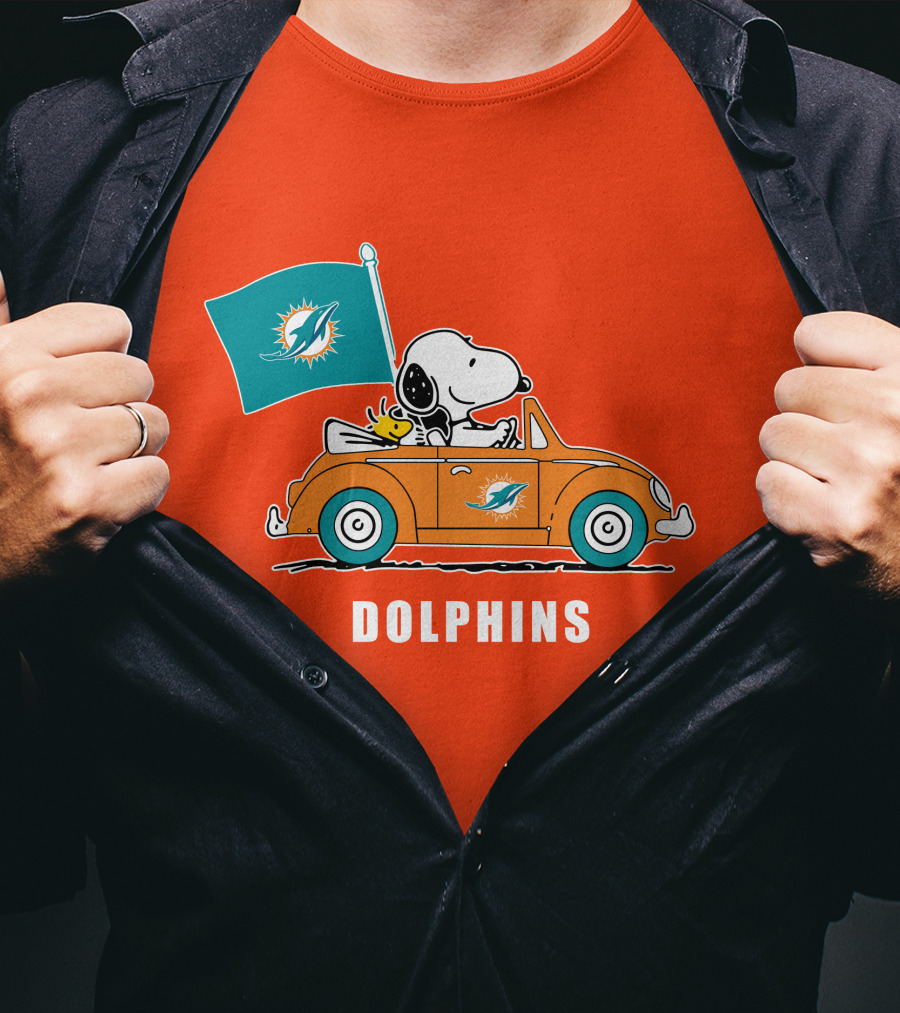 Miami Dolphins Snoopy Woodstock Driving Car Flag T-Shirt